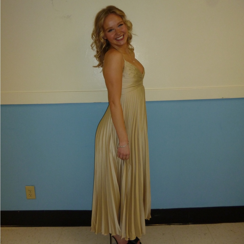 Elegant Cream Pleated Halter Evening Dress- Abercrombie